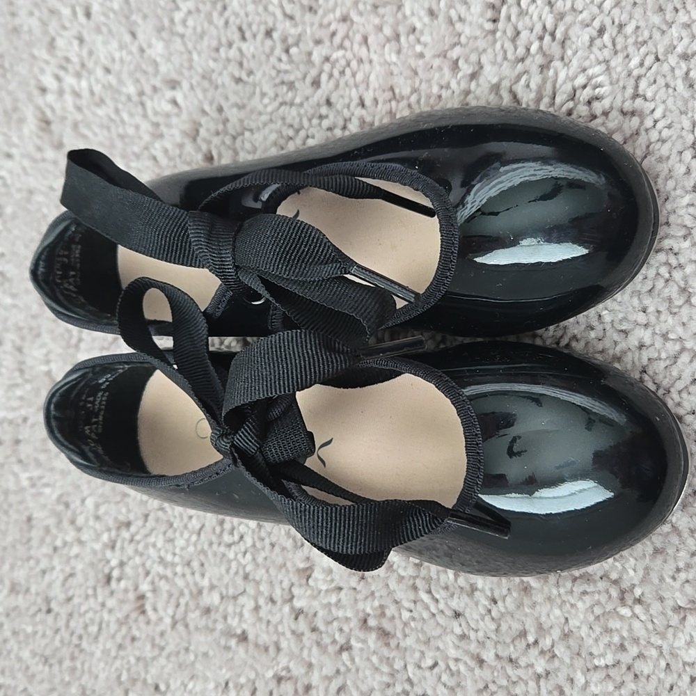 Capezio Shiny Black Tap Shoes